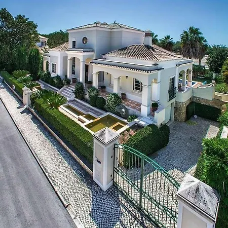 Villa Majestic Heights: Quinta Da Luxury With Private Pool Almancil