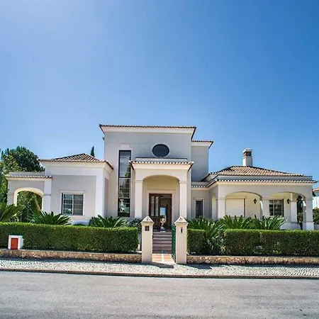 Exquisite Quinta Da Majestic Heights 4 Bedrooms Алмансил
