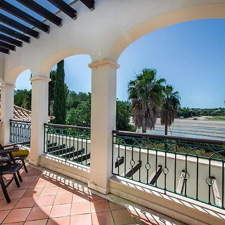 Exquisite Quinta Da Majestic Heights 4 Bedrooms *