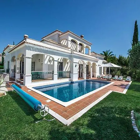 Вилла Exquisite Quinta Da Majestic Heights 4 Bedrooms *