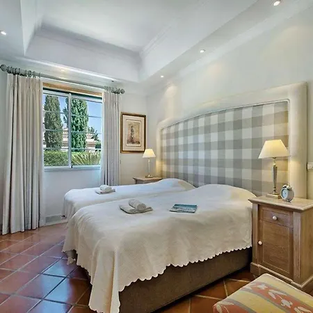 Вилла Exquisite Quinta Da Majestic Heights 4 Bedrooms Алмансил