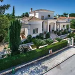 Exquisite Quinta Da Majestic Heights 4 Bedrooms Villa *